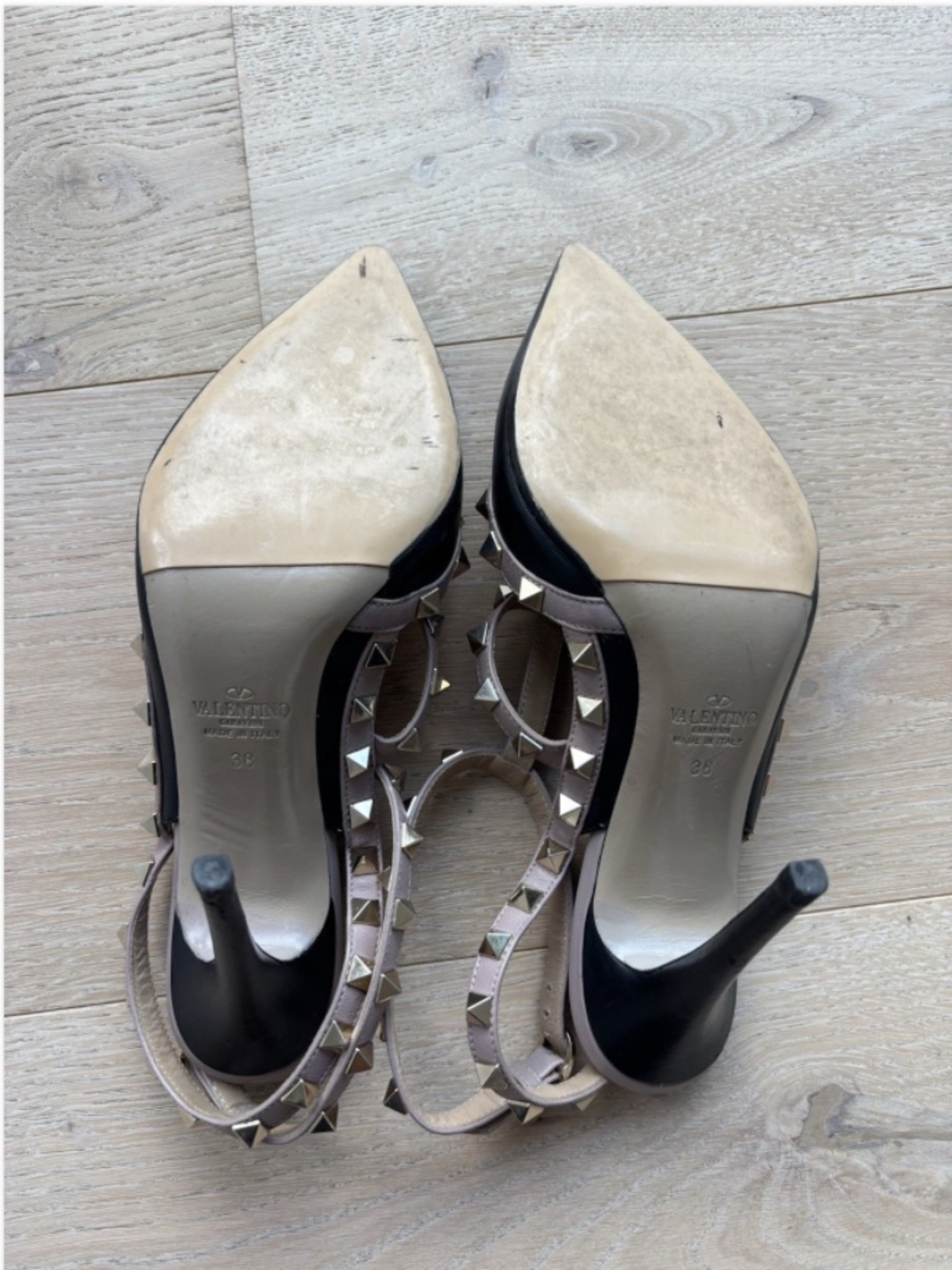 Valentino Black Rockstud Ankle Strap Pump Size 38, Authentic. - Picture 4 of 12